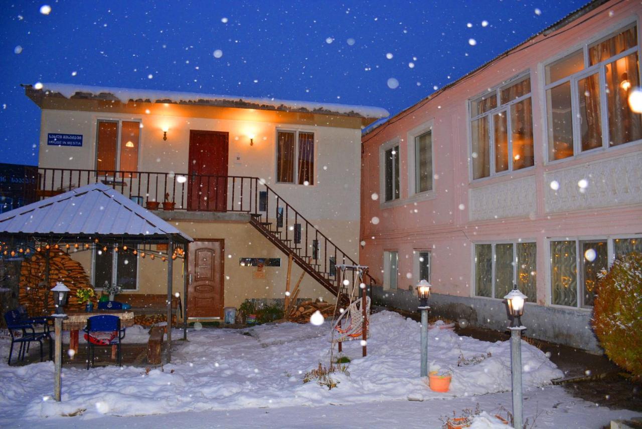 House In เมสเตีย ภายนอก รูปภาพ