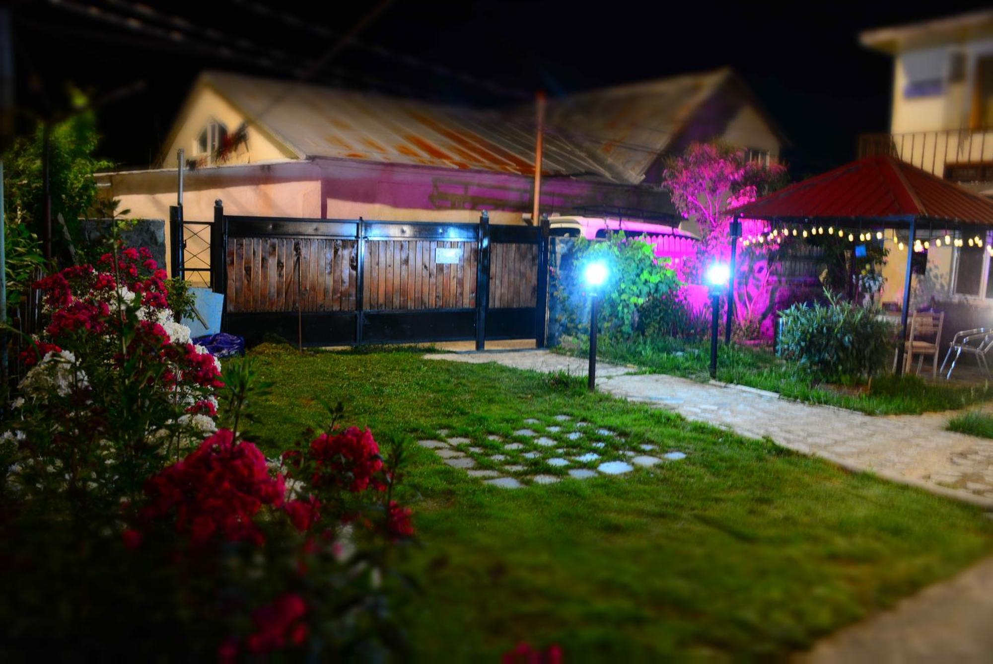 House In เมสเตีย ภายนอก รูปภาพ