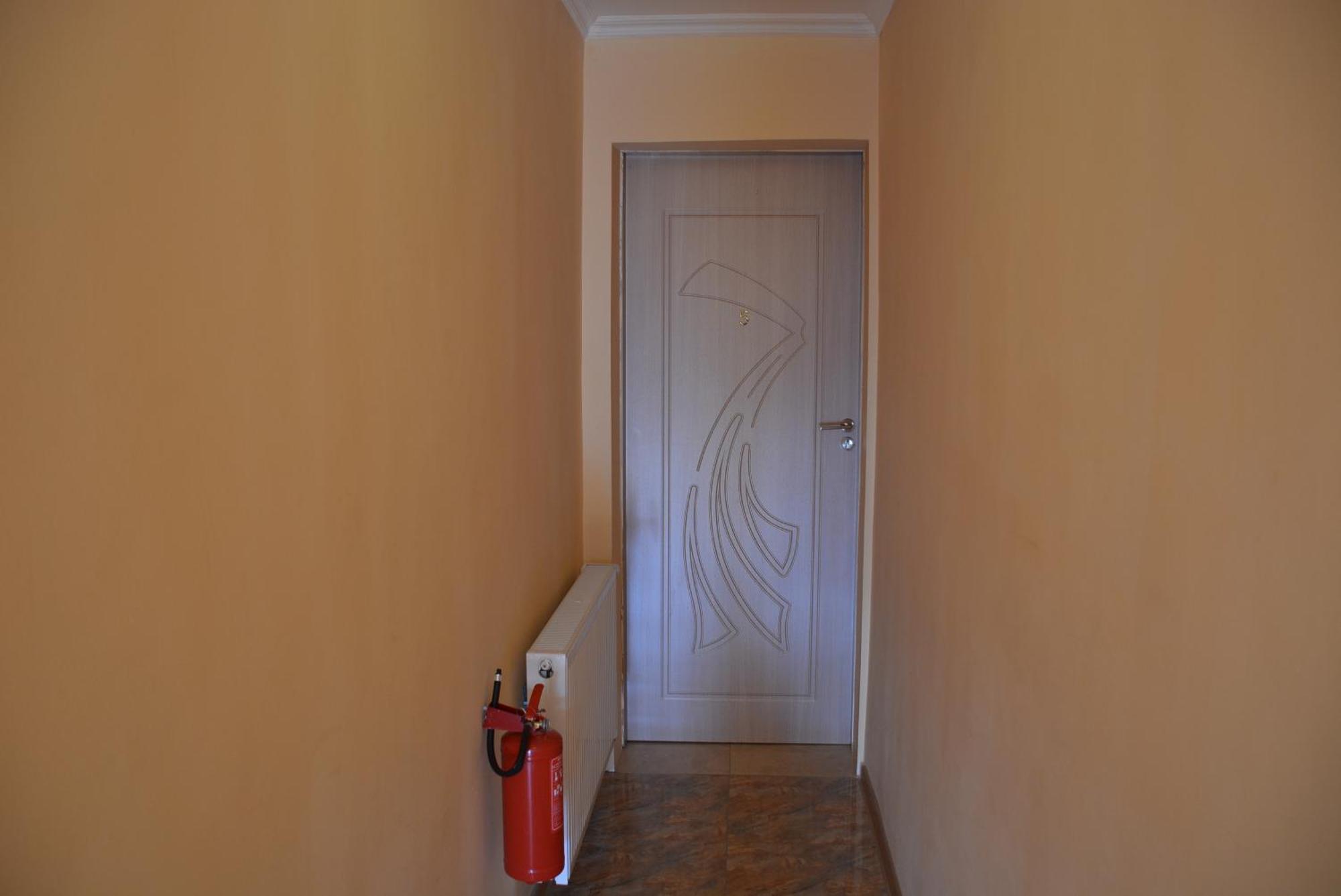 House In เมสเตีย ภายนอก รูปภาพ